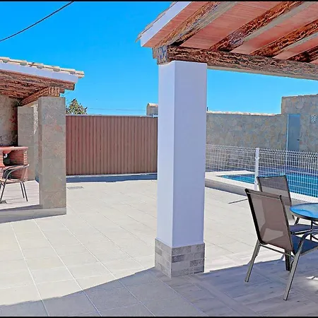 Ermita بيت للعطل كونيل ذي لا فرونتيرا